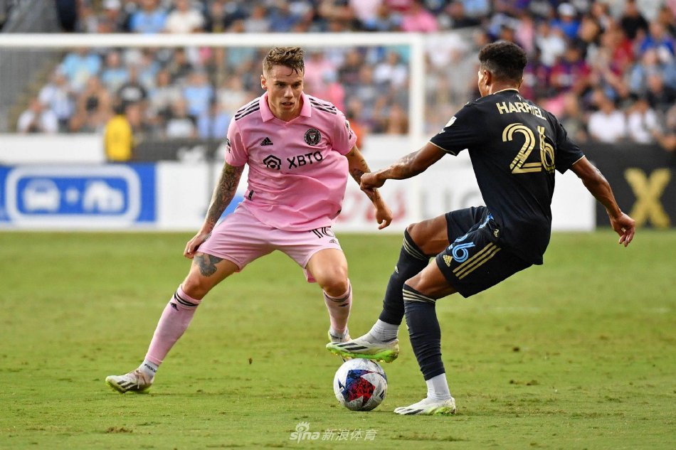 霍华德和安 霍华德和安