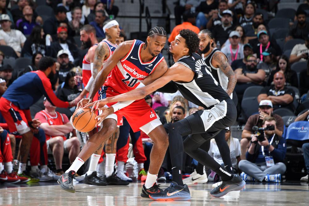 角落牵制 角落牵制